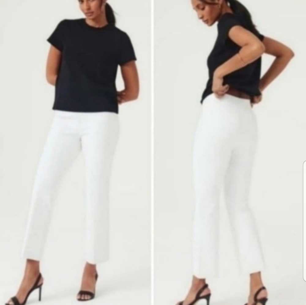 🔥NEW! Spanx kick flare pants white sz Medium NWT S1